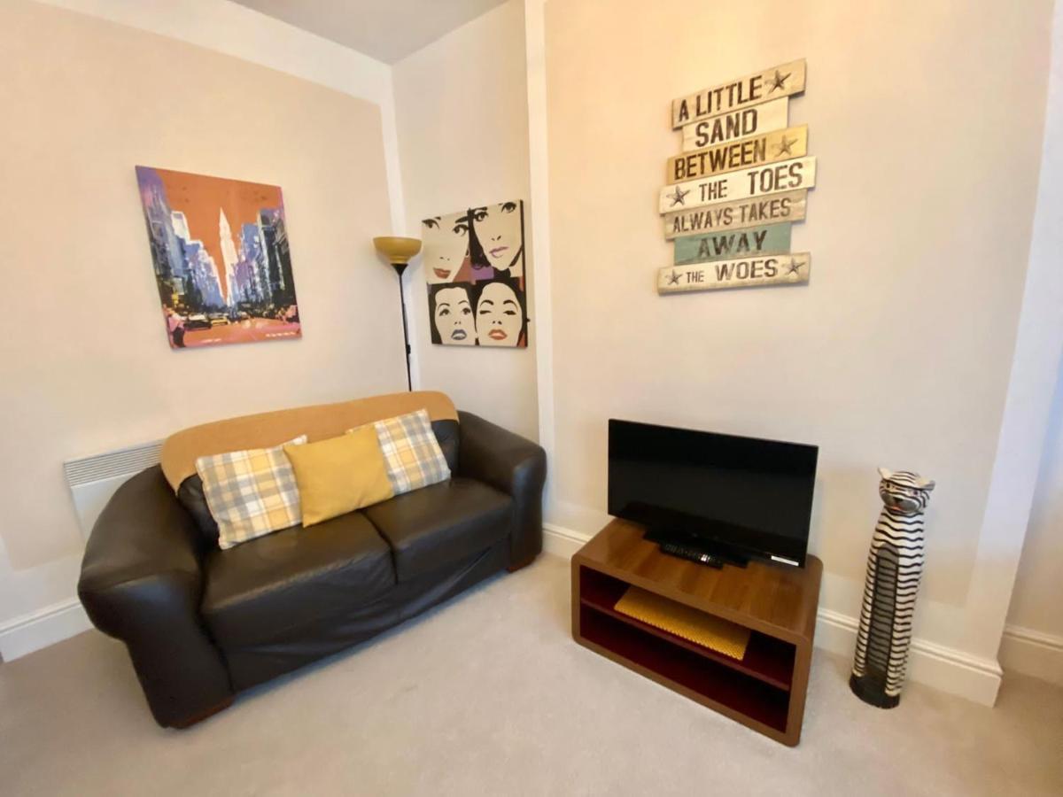 Blackpool Abode - The Buttercup Suite מראה חיצוני תמונה